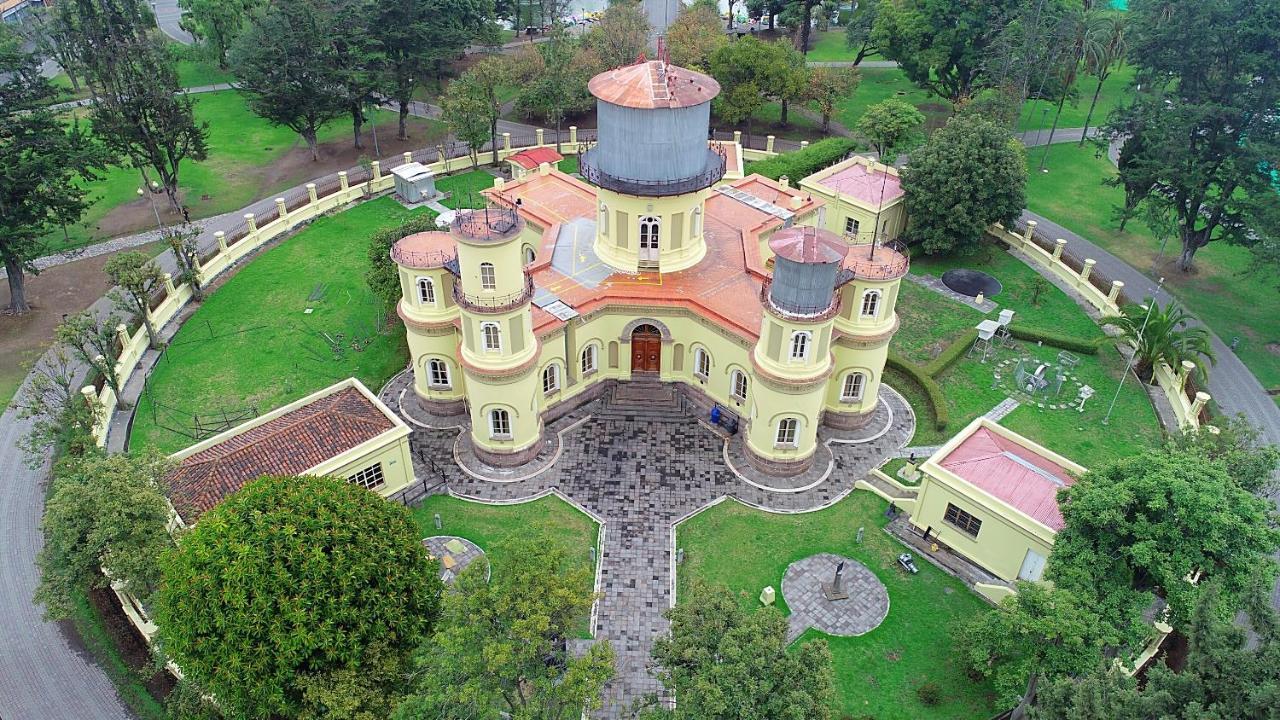 Готель Olympus Plaza Кіто Екстер'єр фото
